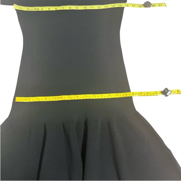 J.Crew Black Ruffle Hem Sweater Dress Long Sleeve Modern Minimalist Size M NWT - Picture 8 of 15